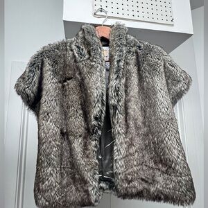 Scully faux fur vest medium